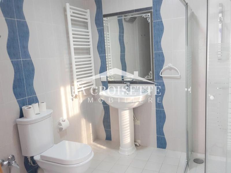 Villa S+6 avec piscine à La Marsa